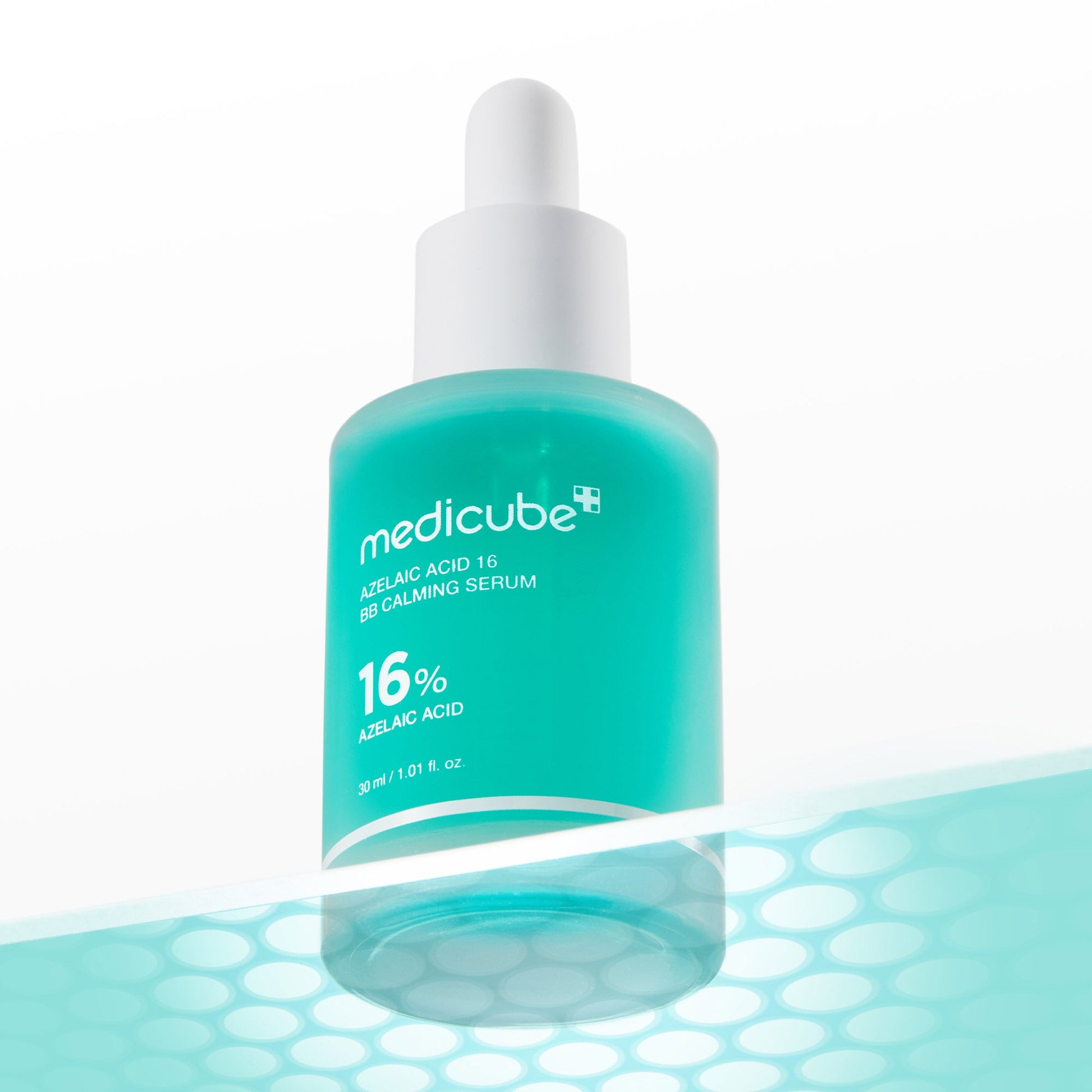 azelaic-acid-16-calming-serum-q7 01_b7a77460-867e-4b7c-b079-cfd94c5ff15c.jpg